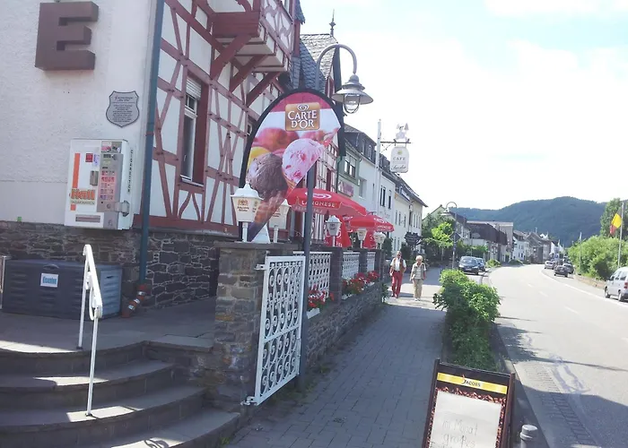 Cafe-Konditorei-Pension Sander